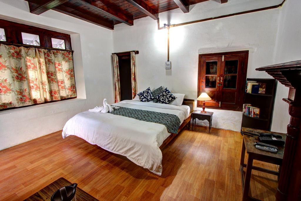 Bed and Breakfast The Sunshine Heritage Манали Экстерьер фото